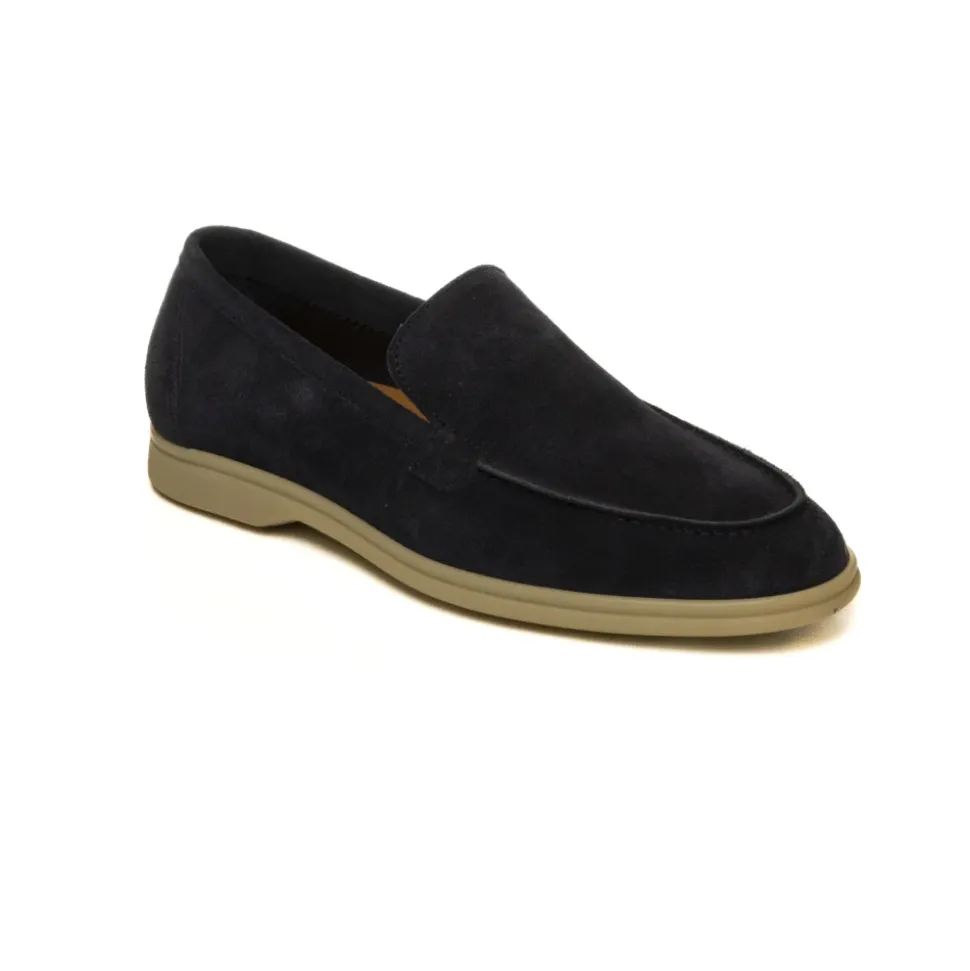 5542 Loafer