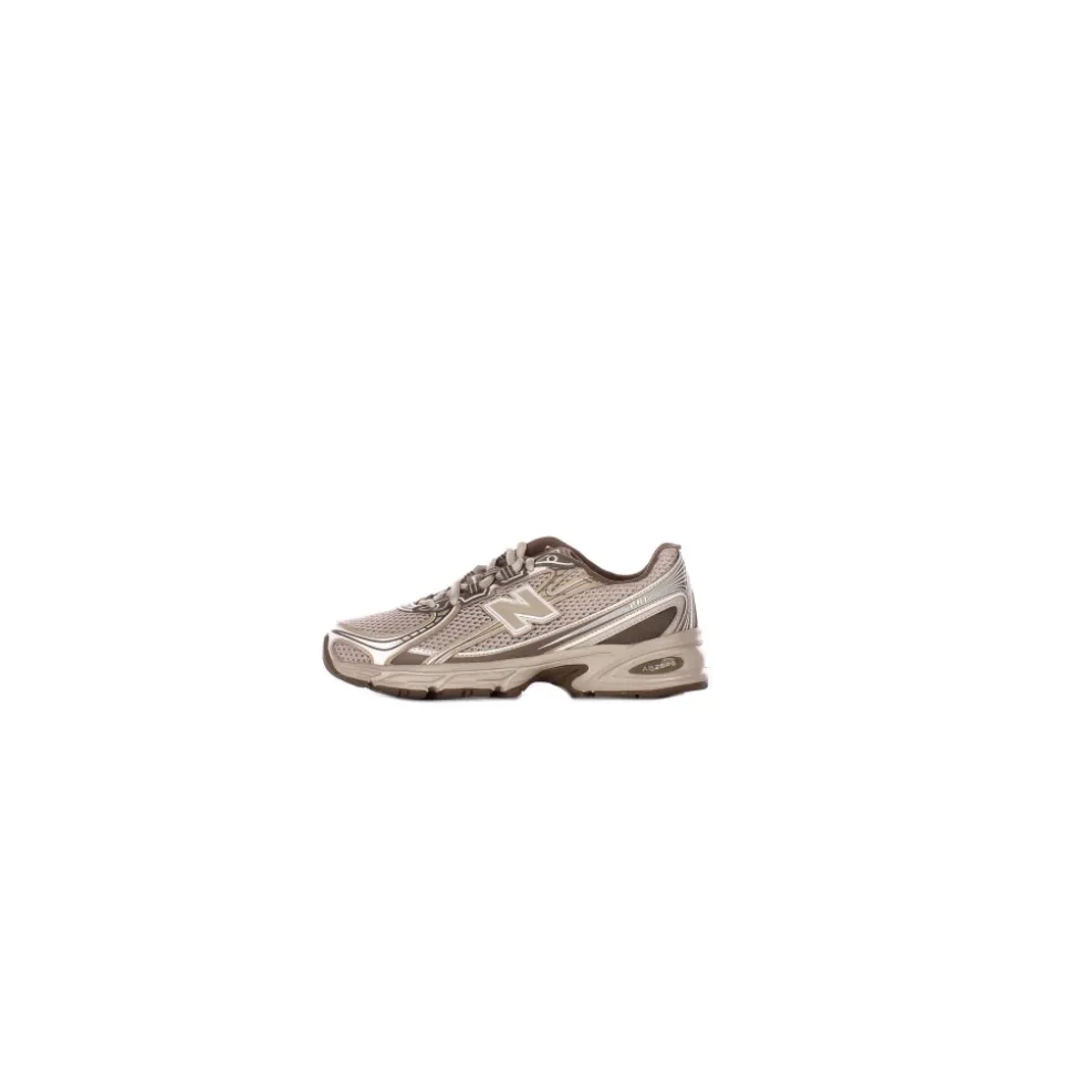 740 Sneakers