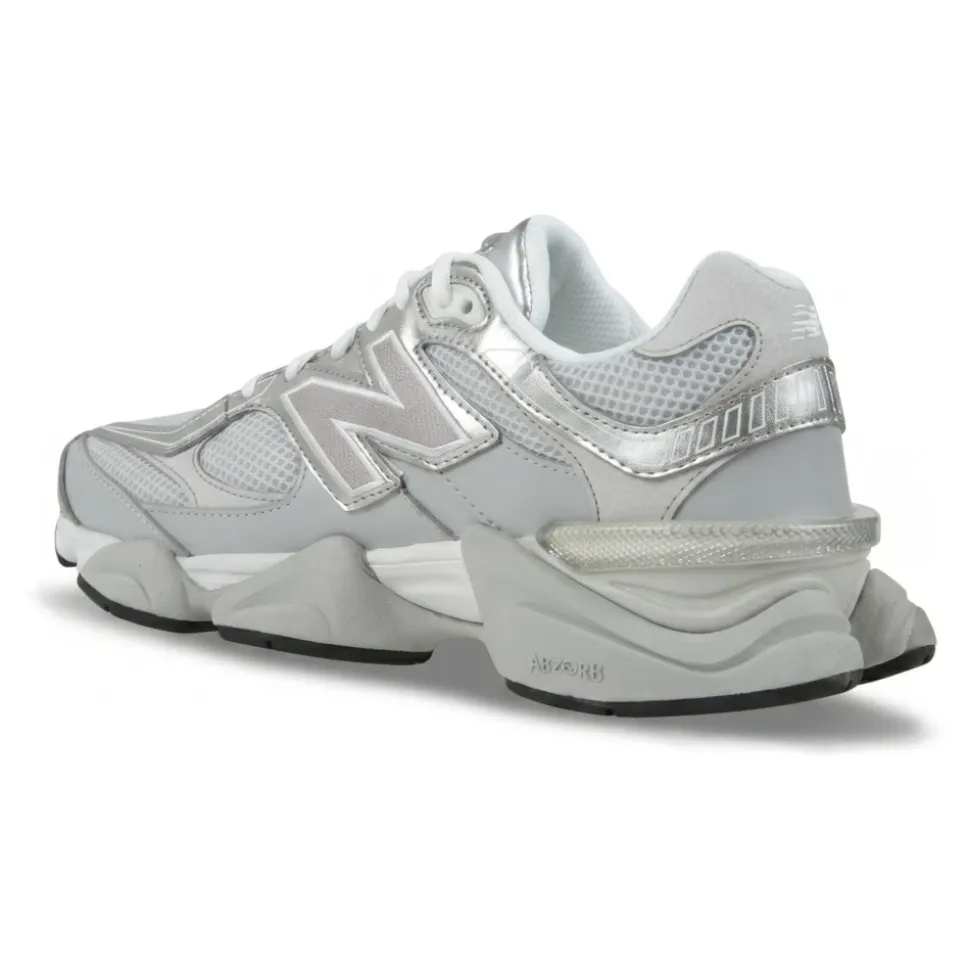 9060 Sneakers