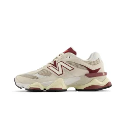 9060 Sneakers