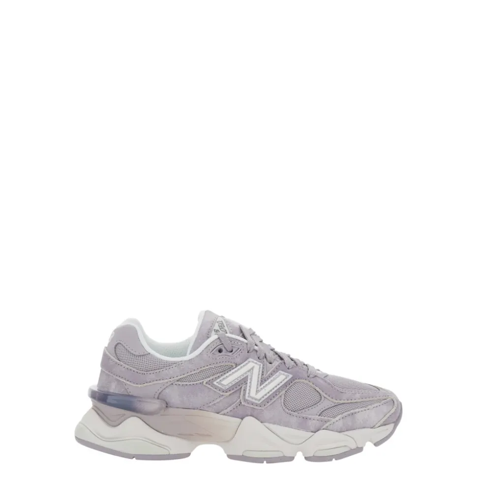 9060 Sneakers