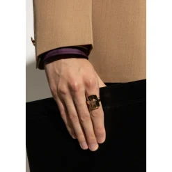 Anello sigillo con testa di Medusa