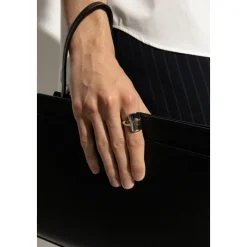 Anello sigillo con testa di Medusa