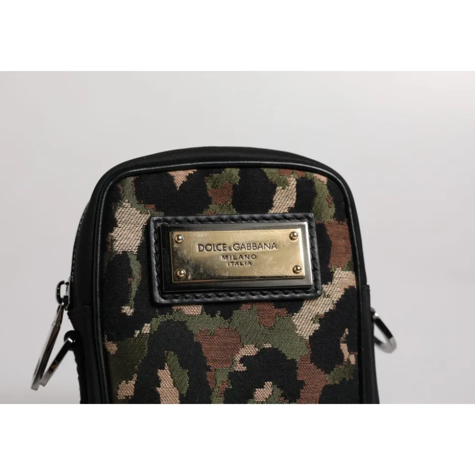 Borsa a spalla con placca logo jacquard leopardato