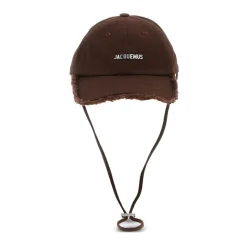 Cappello Marrone Con Bordi Sfilacciati Cinturino Regolabile
