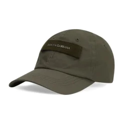 Caps