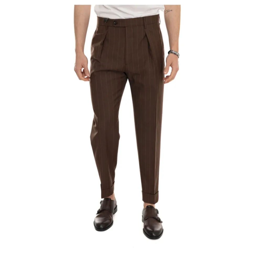 CHIAIA Chino