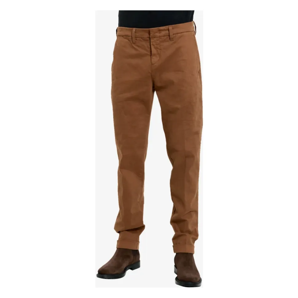 Chinos