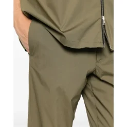 Chinos