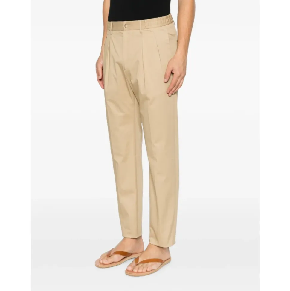 Chinos