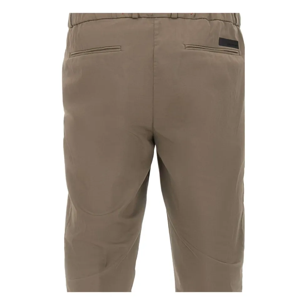 Chinos