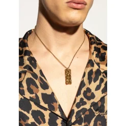 Collana con un ciondolo logo