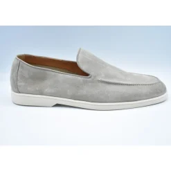 Doucal's Flat shoes