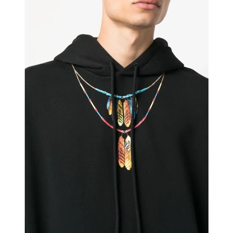 Felpa con Cappuccio e Collana di Piume Nere e Rosse