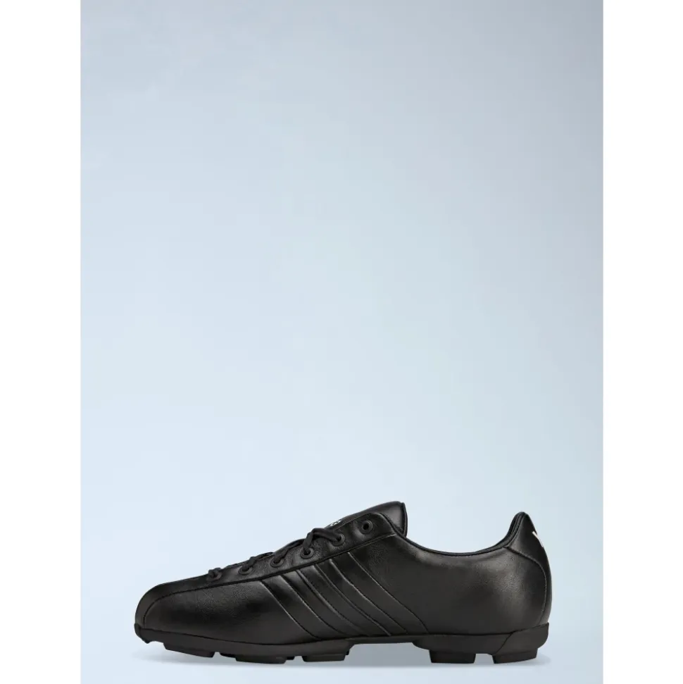 Field Sneakers