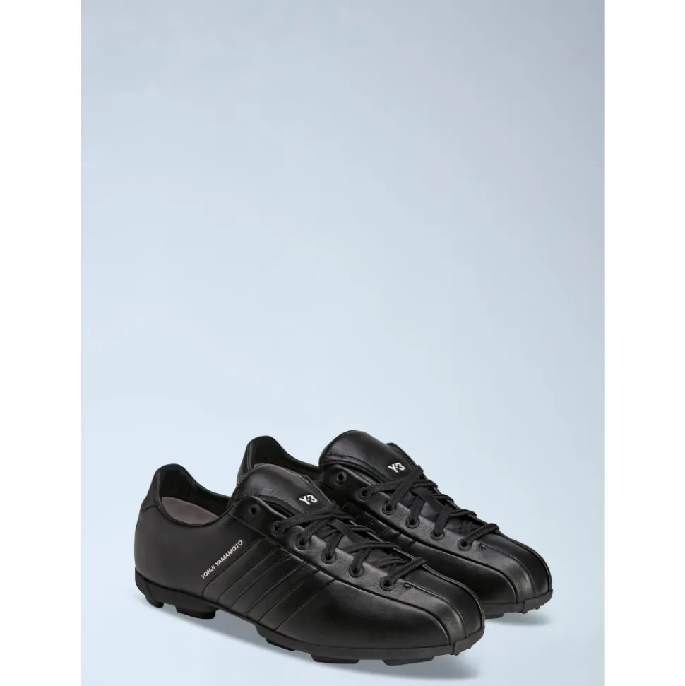 Field Sneakers
