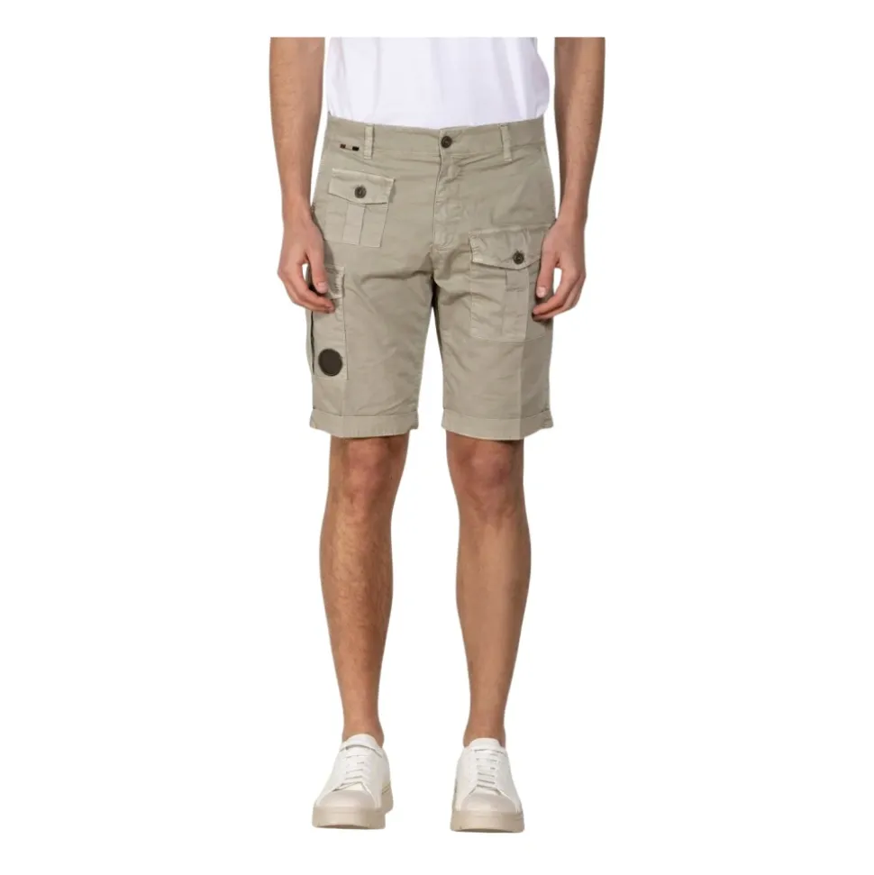 George Coolpocket Cargo Bermuda