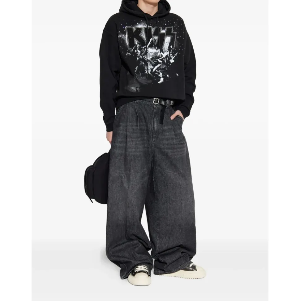 Kiss Relax Fit Hoodie