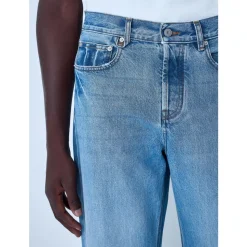 Le De-Nîmes Droit Jeans