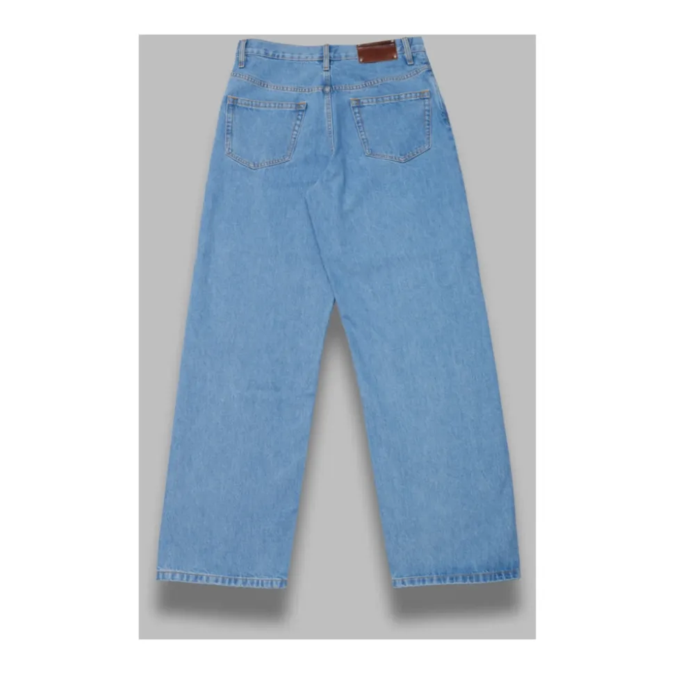 Loose-fit Jeans
