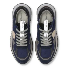 Olympique Running Sneaker
