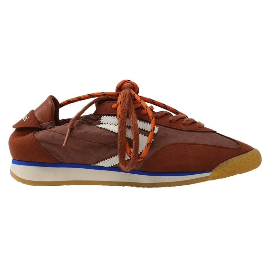 Panther Sneaker