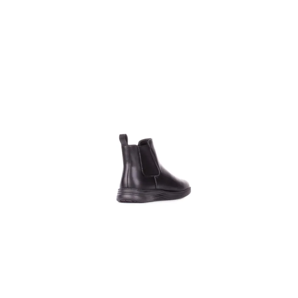 Riva 10/F Mid Sneaker