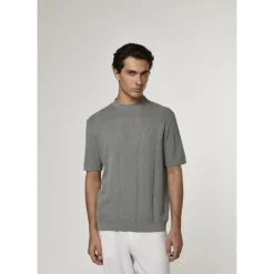 Round-neck Knitwear