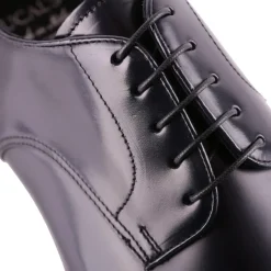 Scarpe stringate in pelle