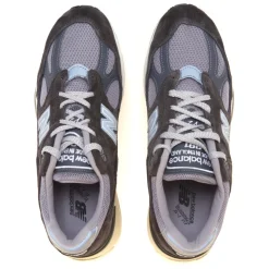 Sneaker New Balance 991v2 in camoscio e tessuto
