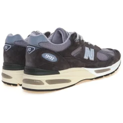 Sneaker New Balance 991v2 in camoscio e tessuto