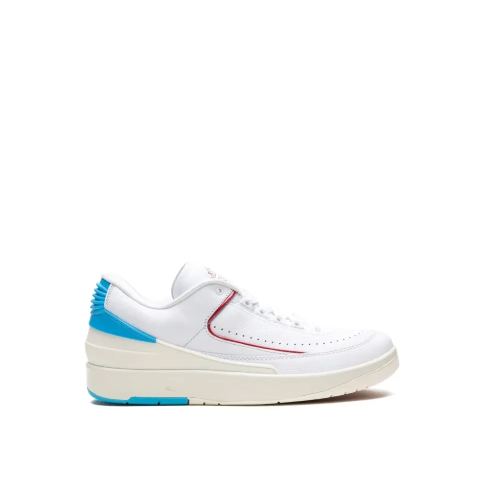 Sneakers Retro Low `UNC to Chicago`