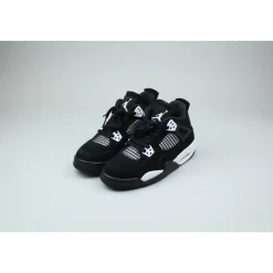 Sneakers Retro White Thunder
