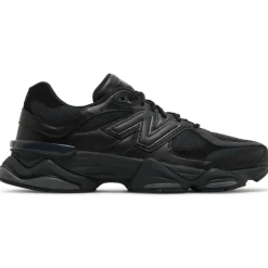 Sneakers unisex in pelle nera 9060