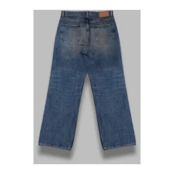 Straight Jeans