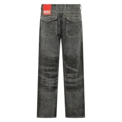 Straight Jeans