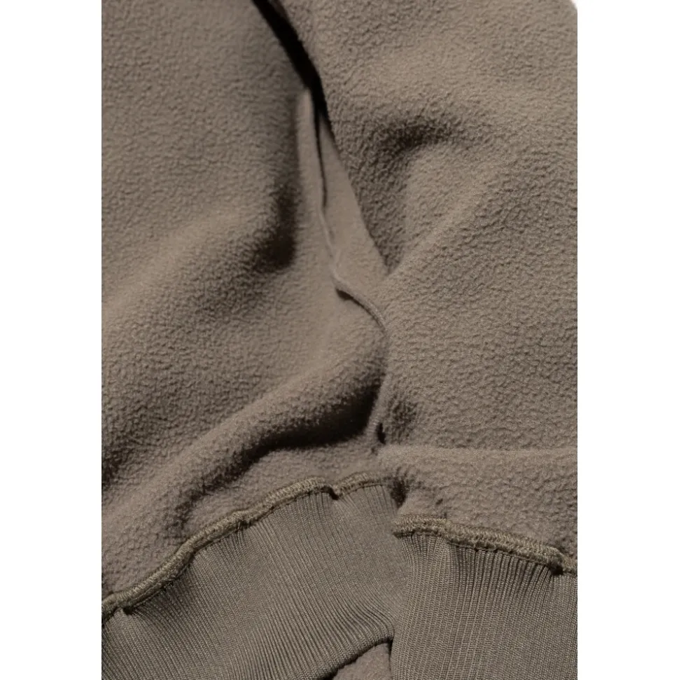 Sweatshirts & Hoodies