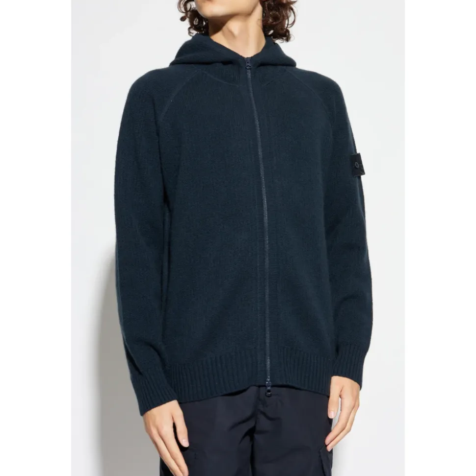 Sweatshirts & Hoodies