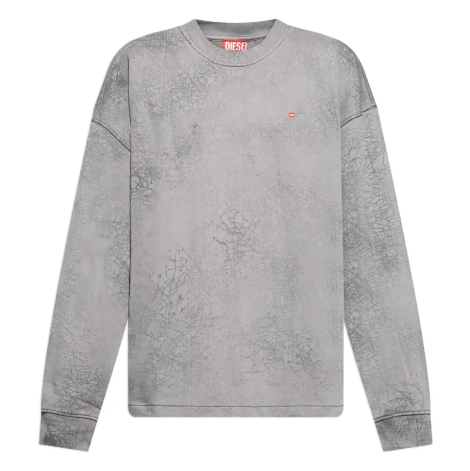Sweatshirts & Hoodies