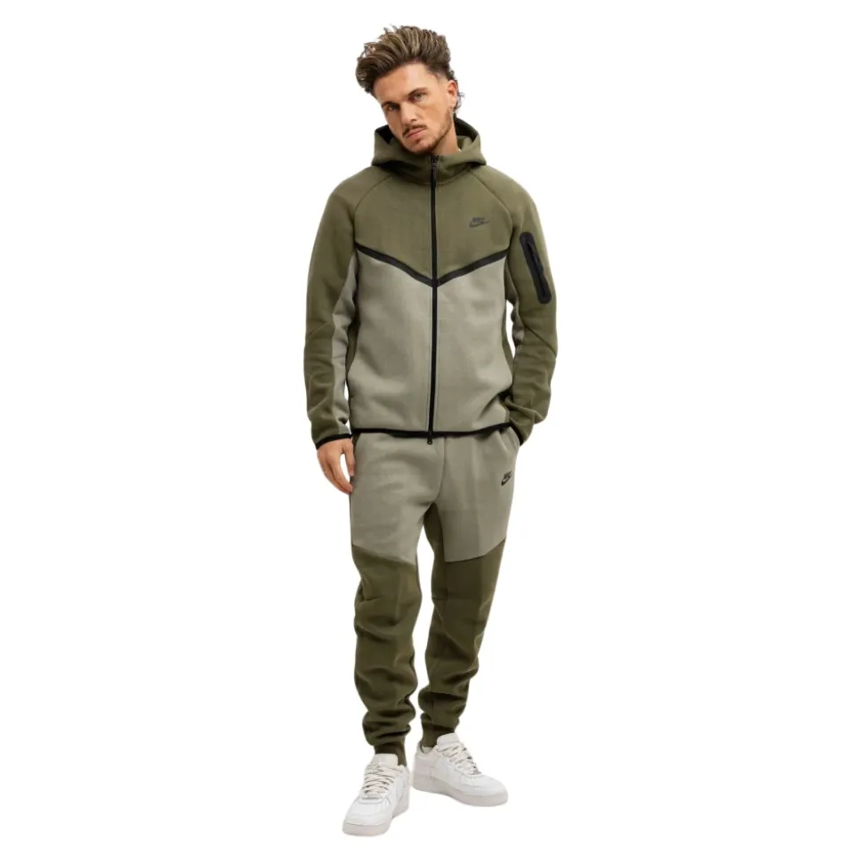Tech Fleece Trainingspak