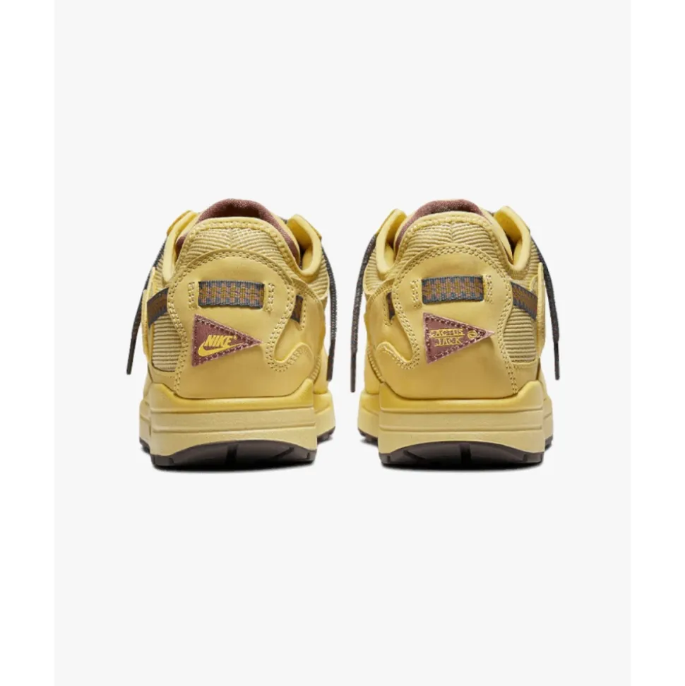 Travis Scott Cactus Jack Sneakers Oro