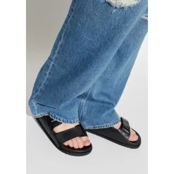 Vex Leather Sandals