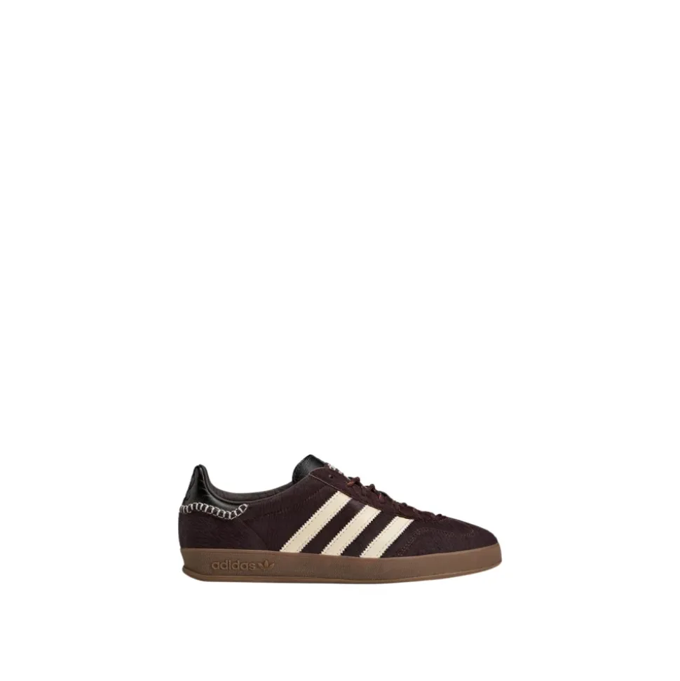 WB Gazelle Pony Sneakers