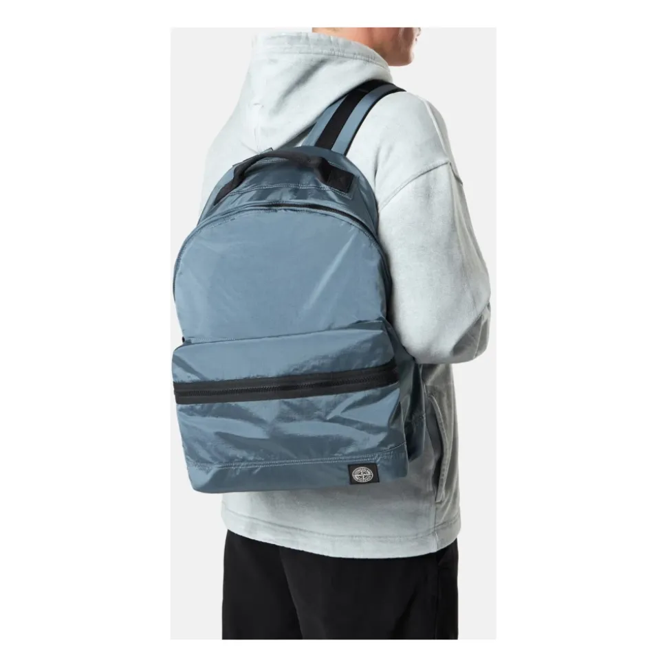 Zaino con zip e manico superiore