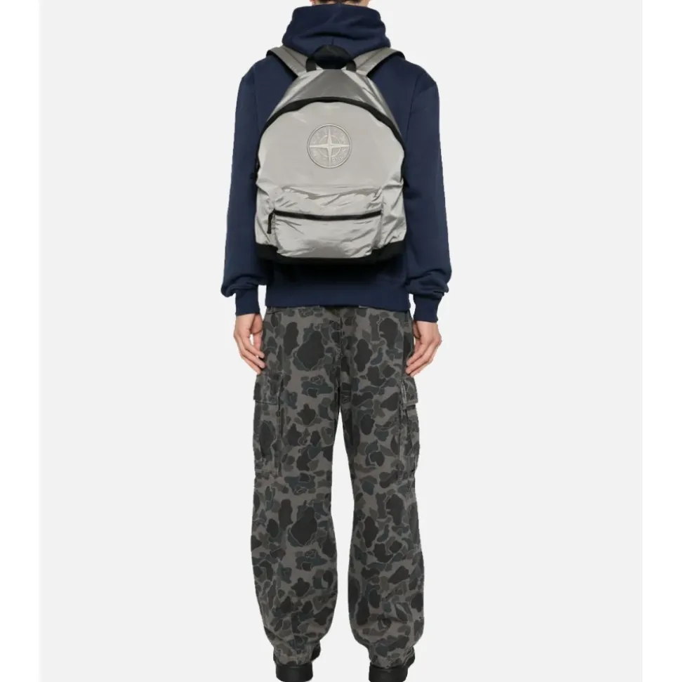 Zaino in nylon con logo ricamato